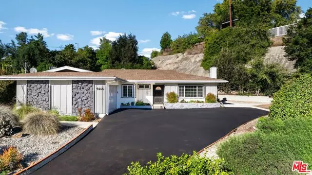9446 Mclennan Avenue, Northridge (los Angeles), CA 91343
