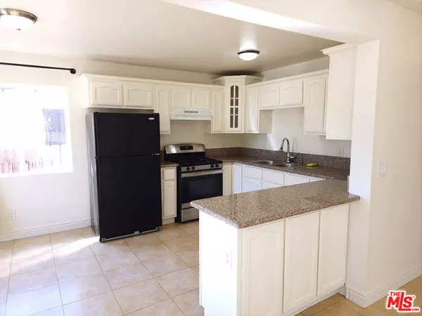 Los Angeles, CA 90001,819 E 73rd Street