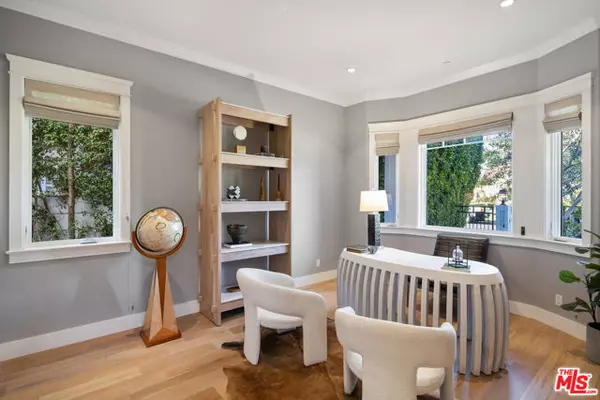 Los Angeles, CA 90048,6336 Lindenhurst Avenue