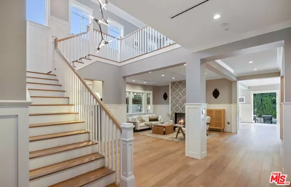 Los Angeles, CA 90048,6336 Lindenhurst Avenue