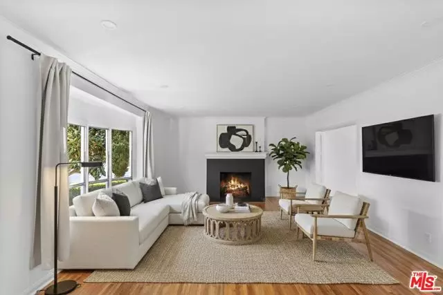 Los Angeles, CA 90048,6289 Commodore Sloat Drive