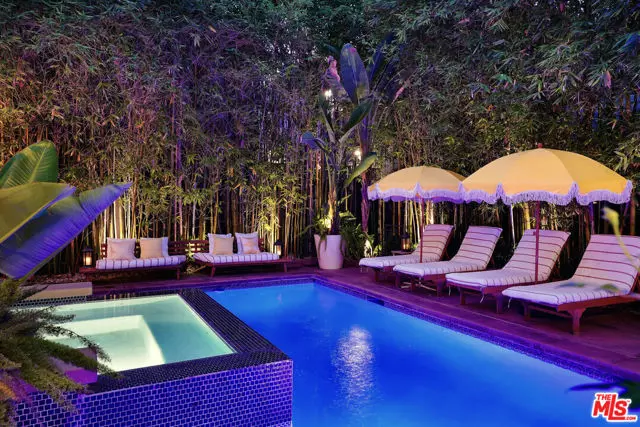 903 N Vista Street, Los Angeles, CA 90046