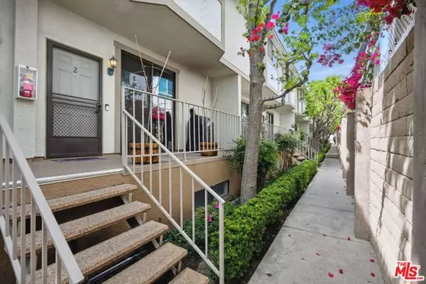 Chatsworth (los Angeles), CA 91311,10229 Variel Avenue #2