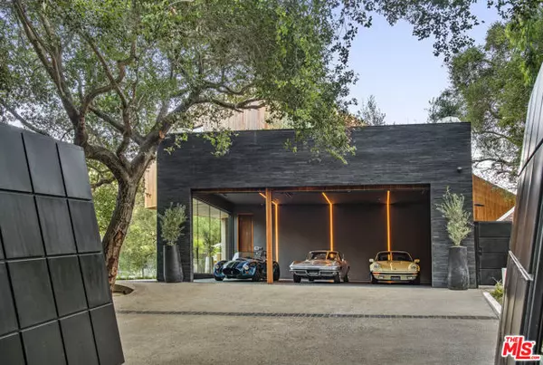 Beverly Hills, CA 90210,2535 Hutton Drive