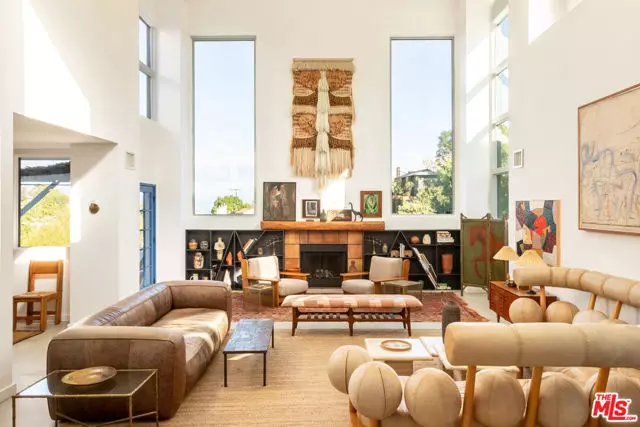 4006 San Rafael Avenue, Los Angeles, CA 90065