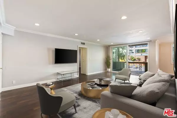 11970 Montana Avenue #108, Los Angeles, CA 90049