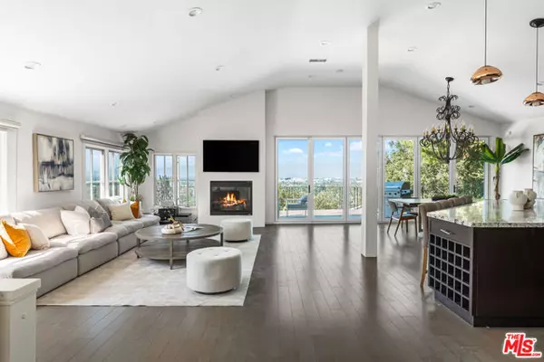 Studio City (los Angeles), CA 91604,3782 Berry Dr