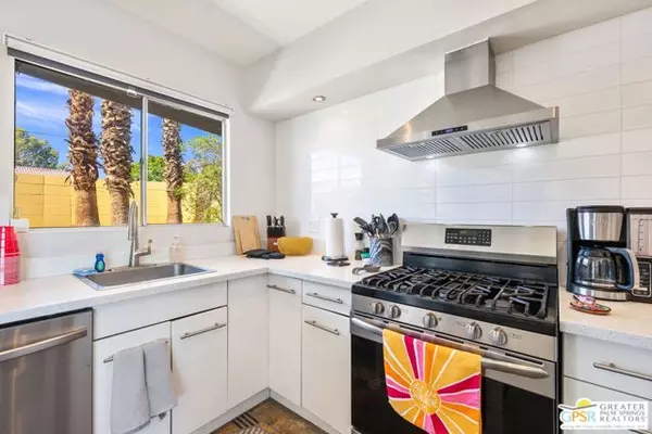 Palm Springs, CA 92262,2267 N San Antonio Road