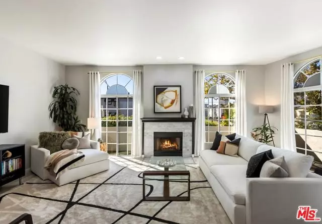 5848 W Olympic Boulevard #102, Los Angeles, CA 90036