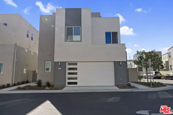 Valencia (santa Clarita), CA 91381,26666 Beartown Lane