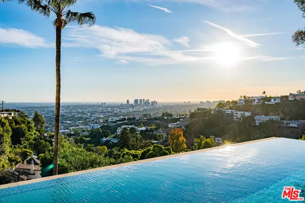 Los Angeles, CA 90069,8796 Hollywood Boulevard