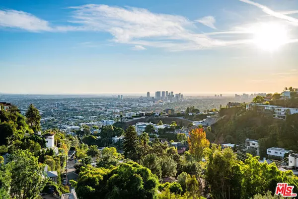 Los Angeles, CA 90069,8796 Hollywood Boulevard