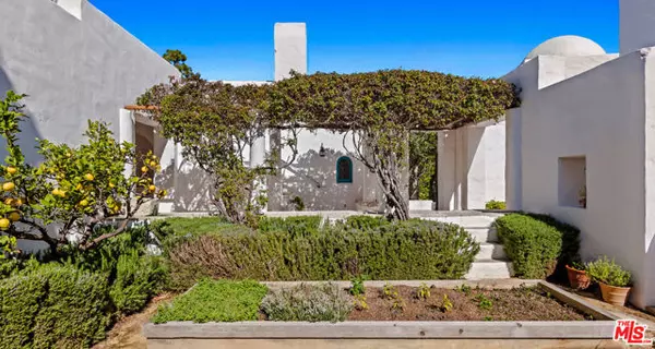 Malibu, CA 90265,27832 Pacific Coast Highway