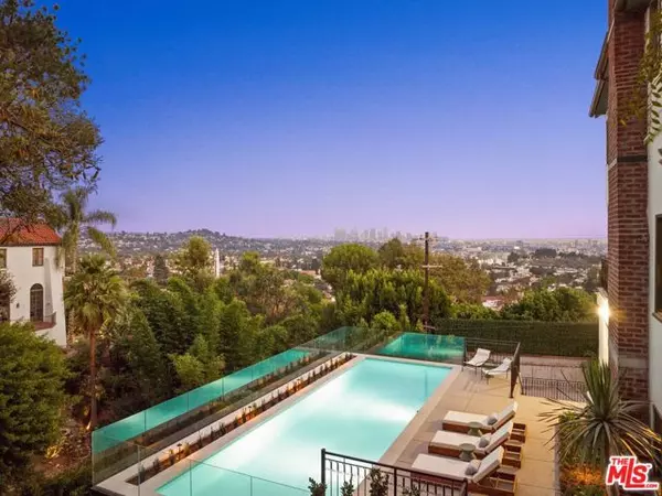 Los Angeles, CA 90027,4818 Bonvue Avenue