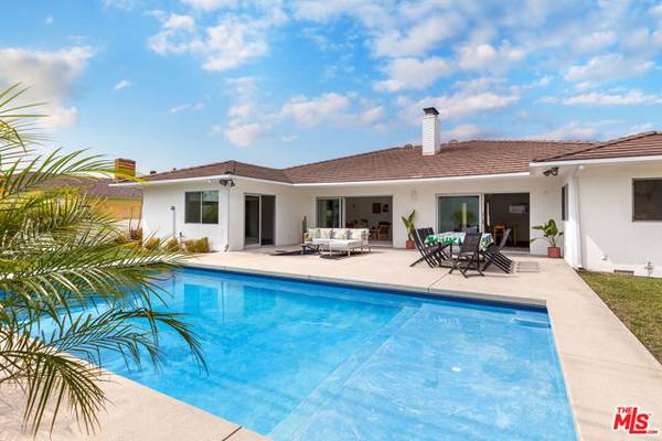 5544 W 63rd Street, Los Angeles, CA 90056