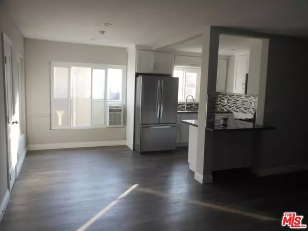 Los Angeles, CA 90004,213 S ALEXANDRIA Avenue #2