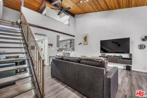 5460 White Oak Avenue #D309, Encino (los Angeles), CA 91316