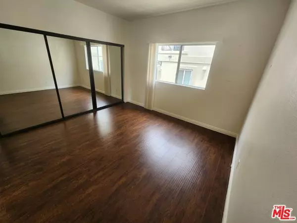 Studio City (los Angeles), CA 91604,4328 Whitsett Ave #4