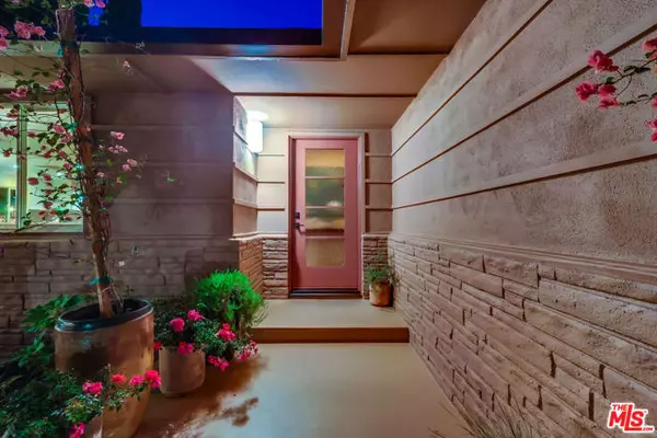 Sierra Madre, CA 91024,526 Michillinda Way