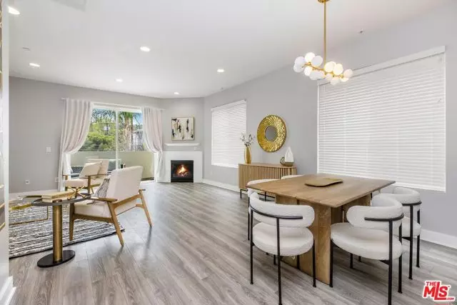 11851 Laurelwood Drive #102, Studio City (los Angeles), CA 91604