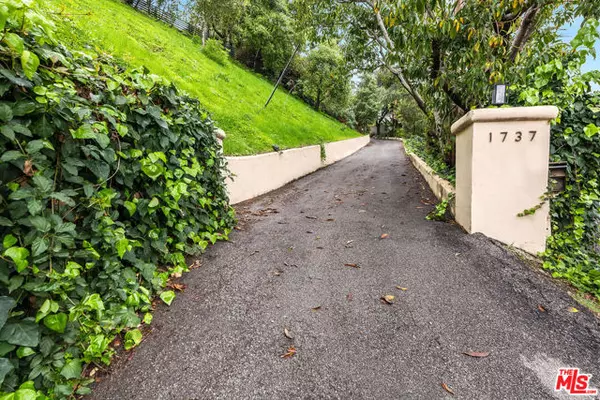 Beverly Hills, CA 90210,1737 N Beverly Drive