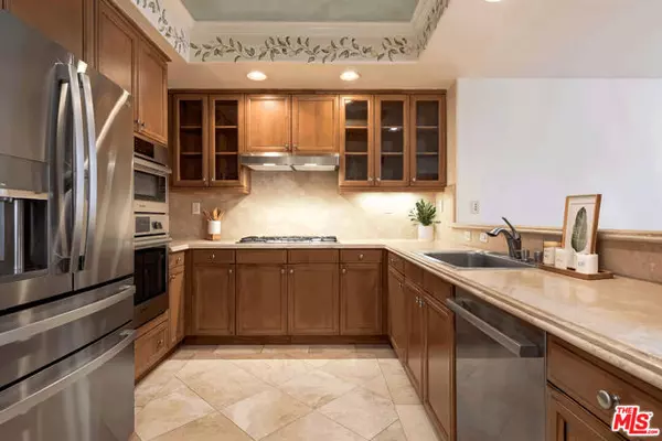 Los Angeles, CA 90024,10795 Wilshire Boulevard #403