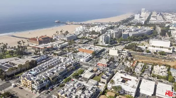 Santa Monica, CA 90405,212 Bay Street #101