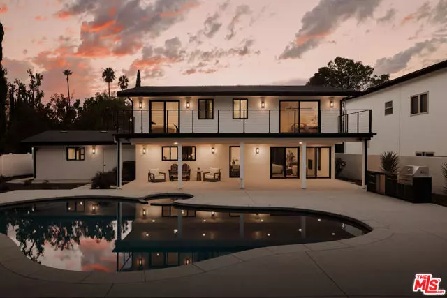 Woodland Hills (los Angeles), CA 91367,5630 Blanco Avenue