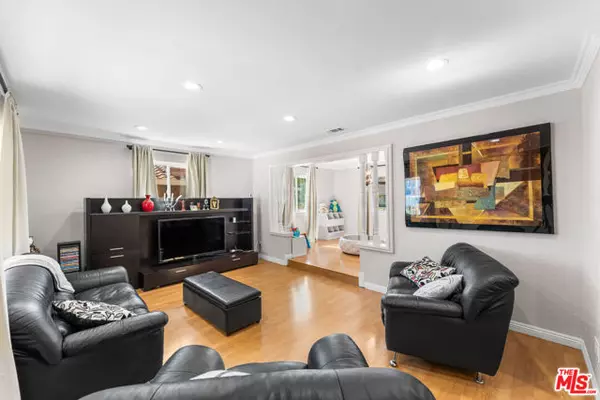 Victorville, CA 92395,18032 Mariner Drive