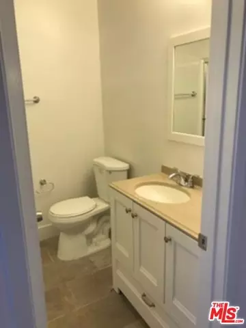 Los Angeles, CA 90044,840 W COLDEN Avenue #2