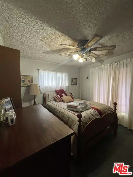 Los Angeles, CA 90016,2934 Hillcrest Drive