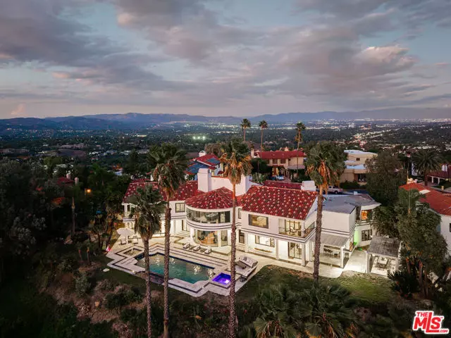 Calabasas, CA 91302,24366 La Masina Court