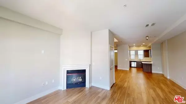 Los Angeles, CA 90024,1040 Glendon Avenue #4111