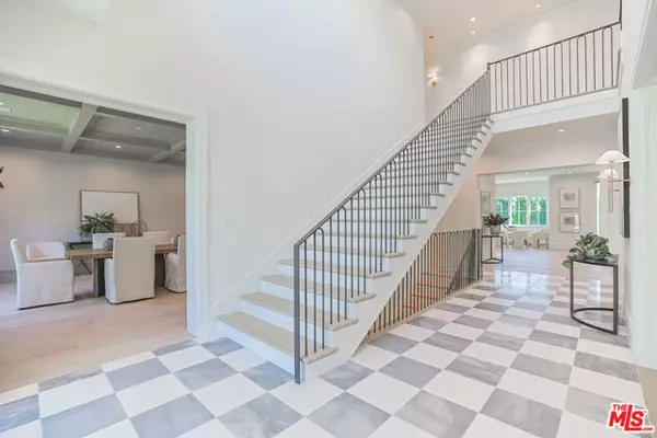 Pacific Palisades (los Angeles), CA 90272,1072 Amalfi Drive