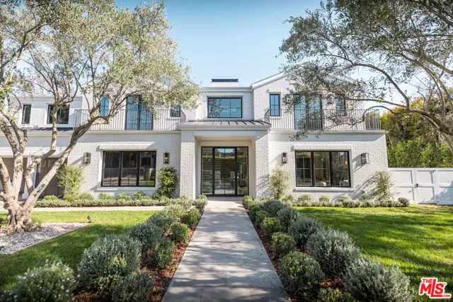 1072 Amalfi Drive, Pacific Palisades (los Angeles), CA 90272