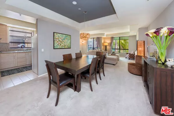 Los Angeles, CA 90025,1851 Veteran Avenue #203