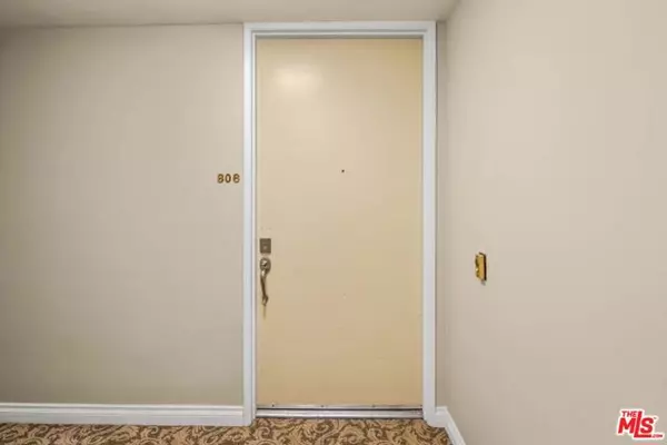 Los Angeles, CA 90024,10747 Wilshire Boulevard #806