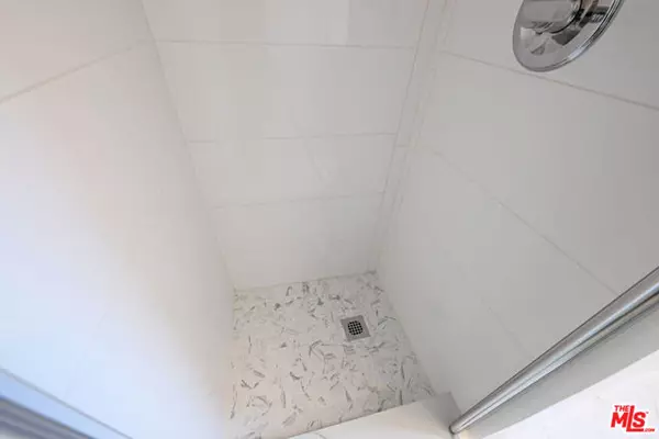 Los Angeles, CA 90035,1068 S Wooster Street