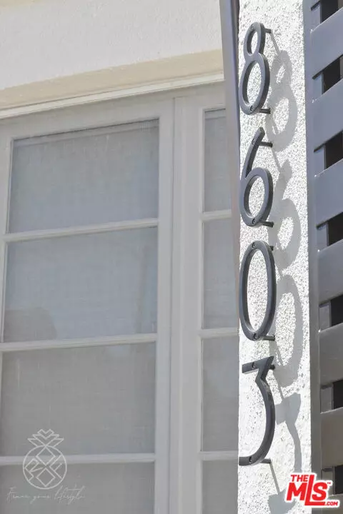 Los Angeles, CA 90035,8603 Whitworth