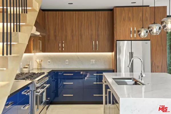 212 Bay Street #102, Santa Monica, CA 90405