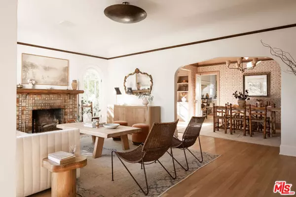 Los Angeles, CA 90027,2229 Nella Vista Avenue