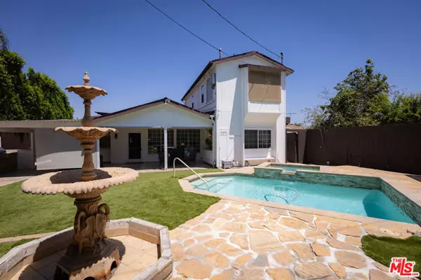 North Hollywood (los Angeles), CA 91606,6449 Radford Avenue