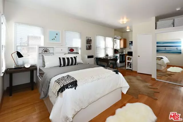 26 Breeze Avenue #17, Venice (los Angeles), CA 90291