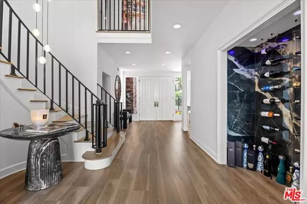 Los Angeles, CA 90049,12303 Ridge Circle