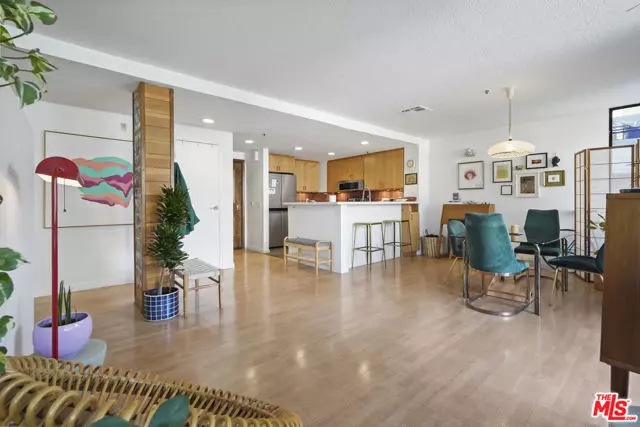 880 W 1st Street #604, Los Angeles, CA 90012