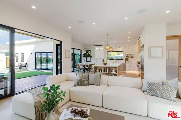 Valley Village, CA 91607,12427 Cumpston Street