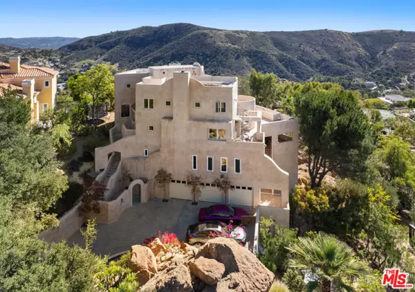 28 Ranchero Road, Bell Canyon, CA 91307