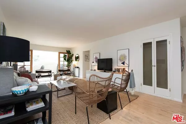 Los Angeles, CA 90049,11670 W Sunset Boulevard #108