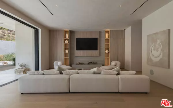 Encino (los Angeles), CA 91436,17177 Adlon Road