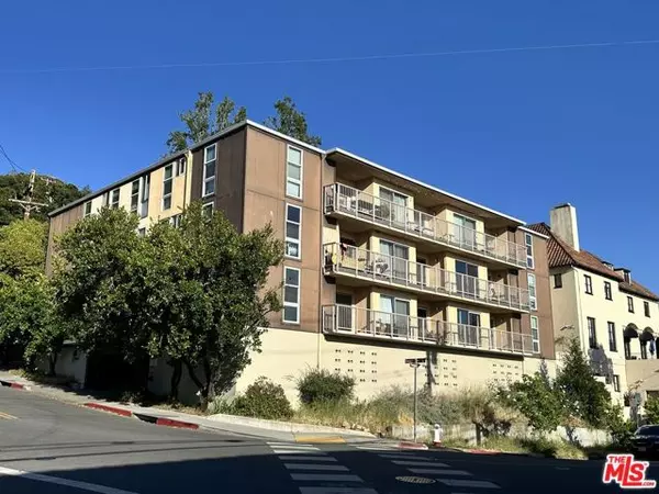 2 Panoramic Way #302, Berkeley, CA 94704
